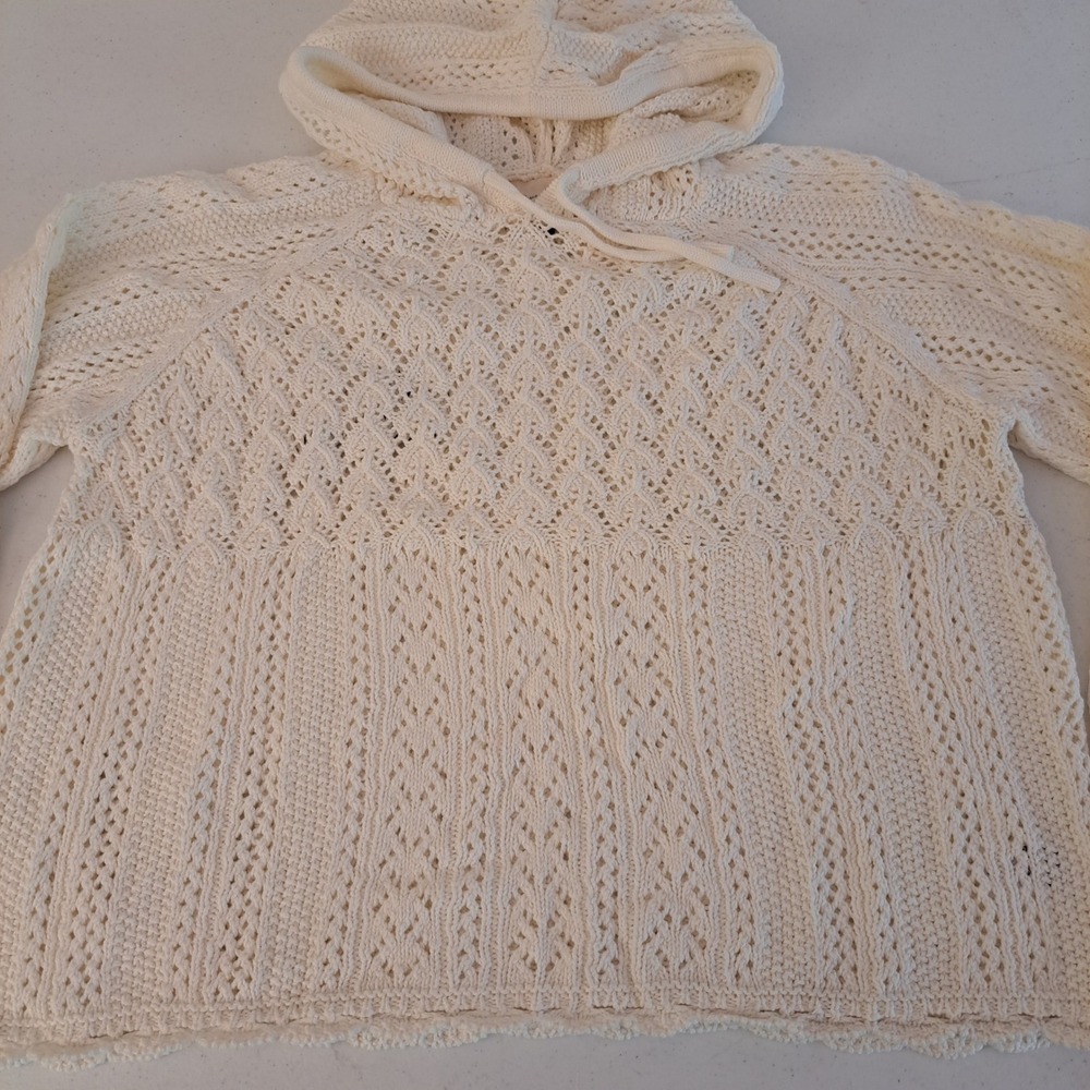 Universal Thread Crochet Knit Hoodie Womens S Cream NEW Scalloped 1068-304-B45